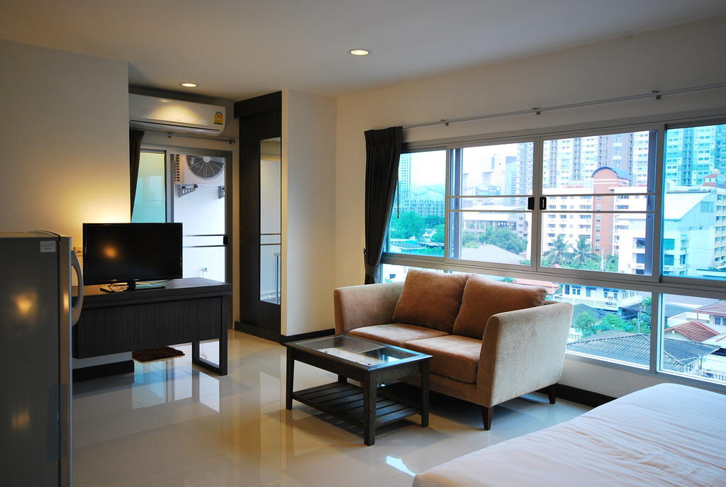 Aparthotel Baan Mina Bangkok Exterior foto