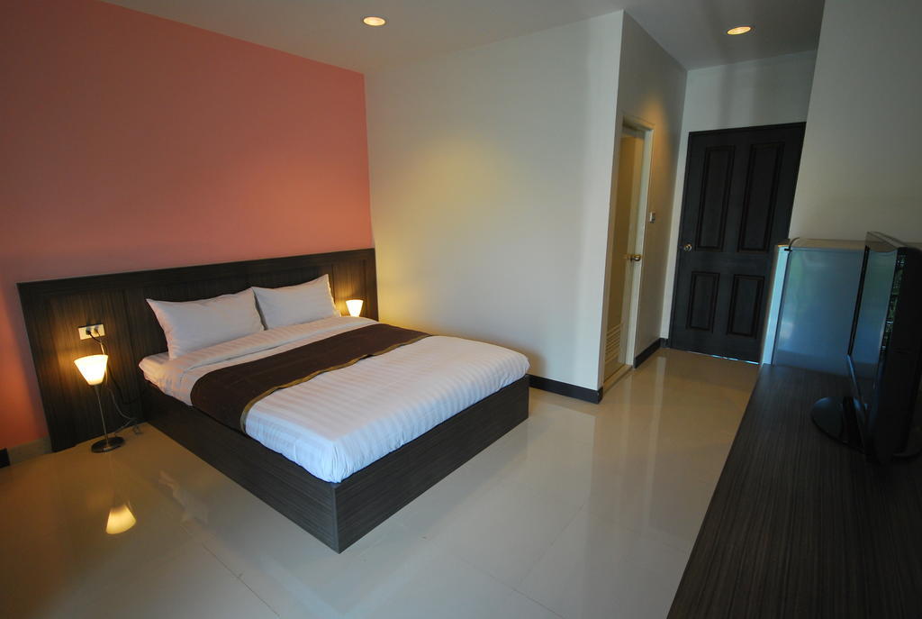 Aparthotel Baan Mina Bangkok Habitación foto