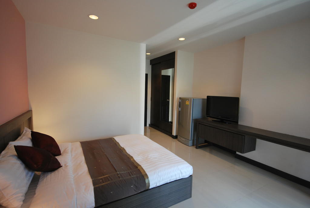 Aparthotel Baan Mina Bangkok Habitación foto